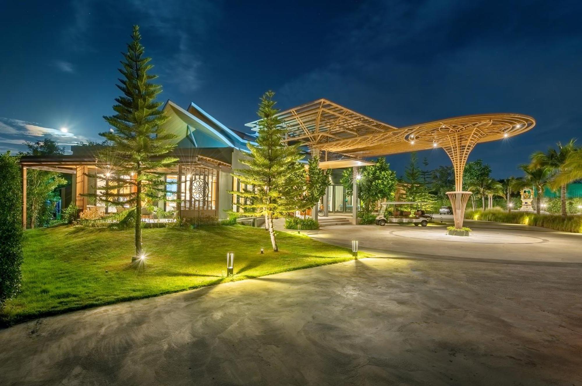 Phukalini Luxury Pool Villa & Onsen HHQ Exteriör bild